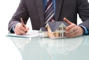 Homeowners Putting Off a Remortgage Could Consider a Broker to Help Homeowners Putting Off a Remortgage Could Consider a Broker to Help