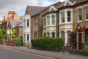 UK House Prices Fall for Second Consecutive Month UK House Prices Fall for Second Consecutive Month