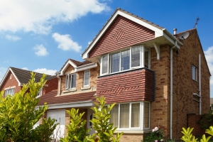 UK Housing Market Data Indicates Possible Slow Selling Season